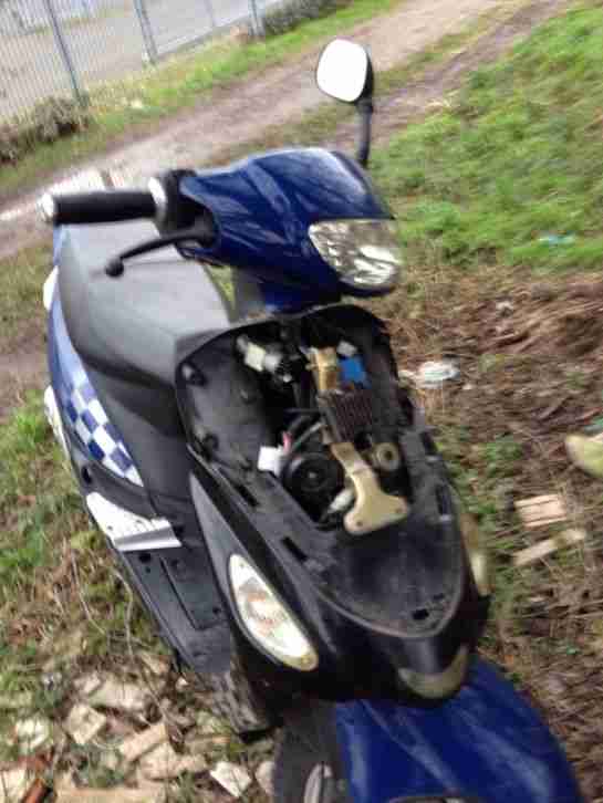 roller , niedriege 3151 km laufleistung , bastler , köln porz, motorroller