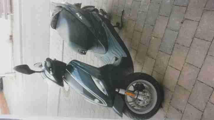 roller piaggio fly 50 4T getrosselt