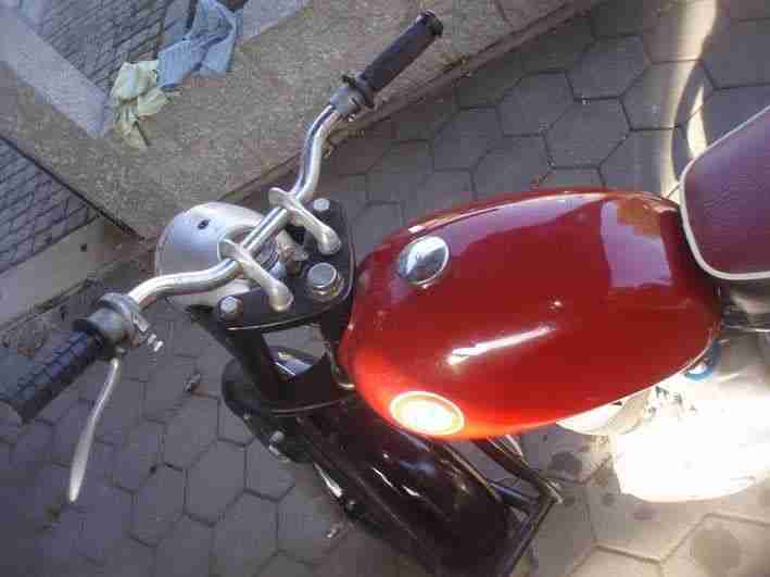 schönes kleines Motorrad Hercules k100