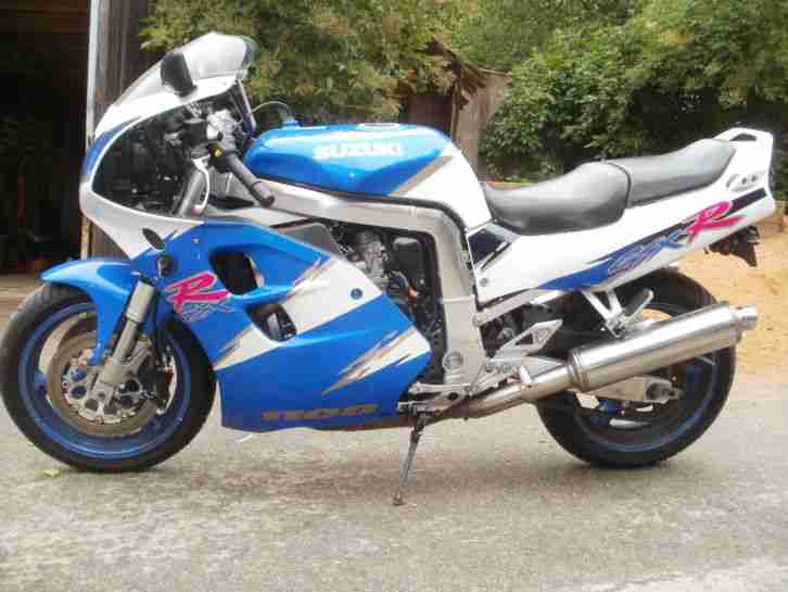 startpreis um € 200,-gesenkt!:zum saisonanfang: GSXR1100 99% original .HU neu