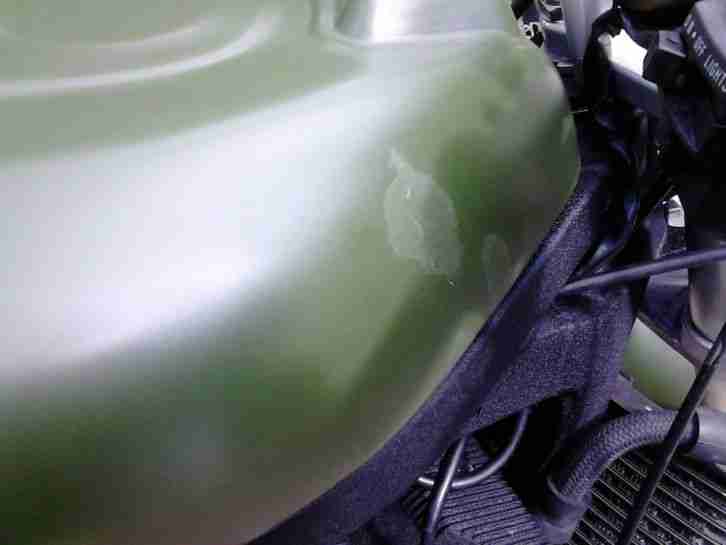 streetfighter GSX-R 750 Suzuki