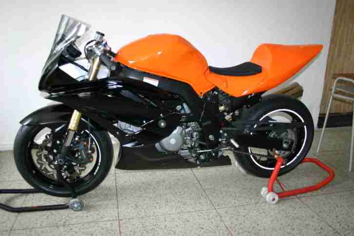 supertwin minitwin sv 650 rennmotorrad