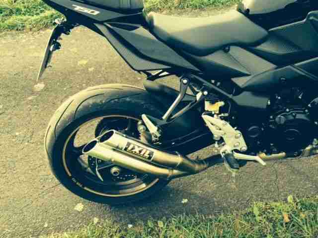 suzuki gsr 750 Scheckheftgepflegt 106 Ps Ixil Endtopf Michelin.