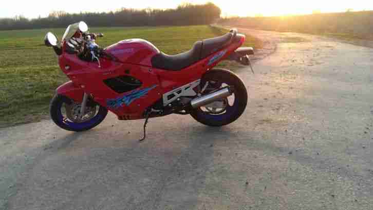 suzuki gsx 600 f