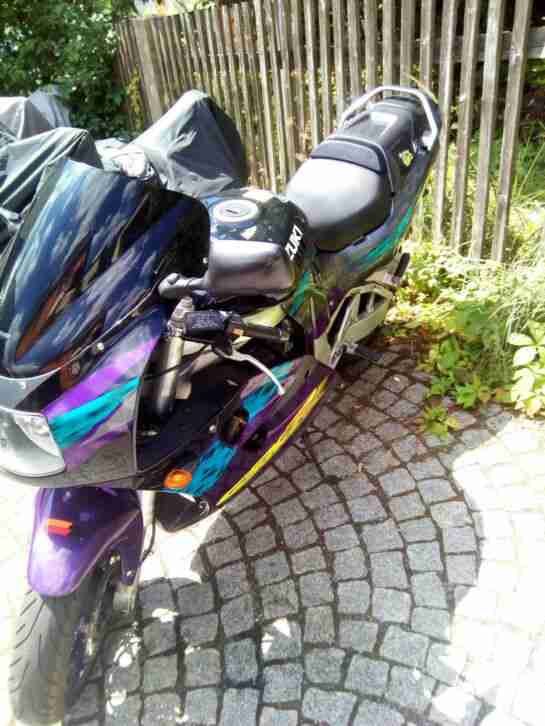 SUZUKI GSXR 1100W GU75C