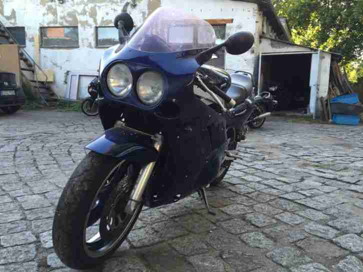 suzuki gsxr 750