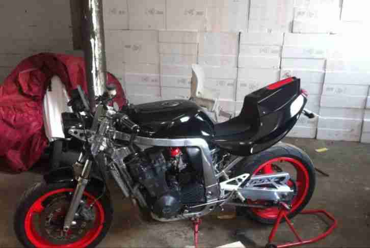 suzuki gsxr 750