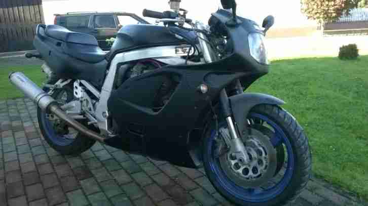 suzuki gsxr 750 w