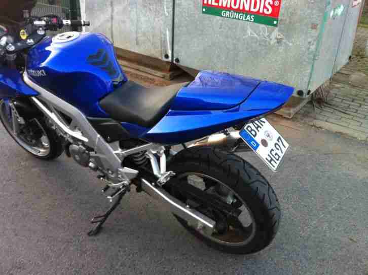 suzuki sv 650 S Sehr Gepflegt Dezente Umbauten Super Klang 11.300km Baujahr 2003