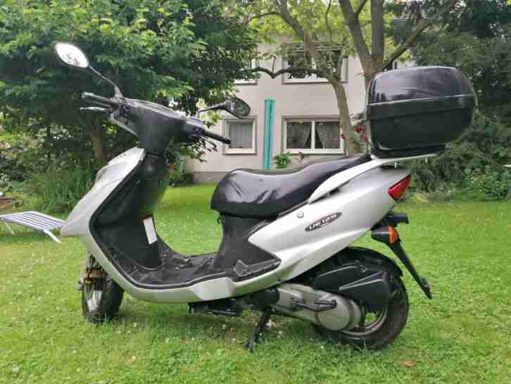 Suzuki UE 125 Bj:2008