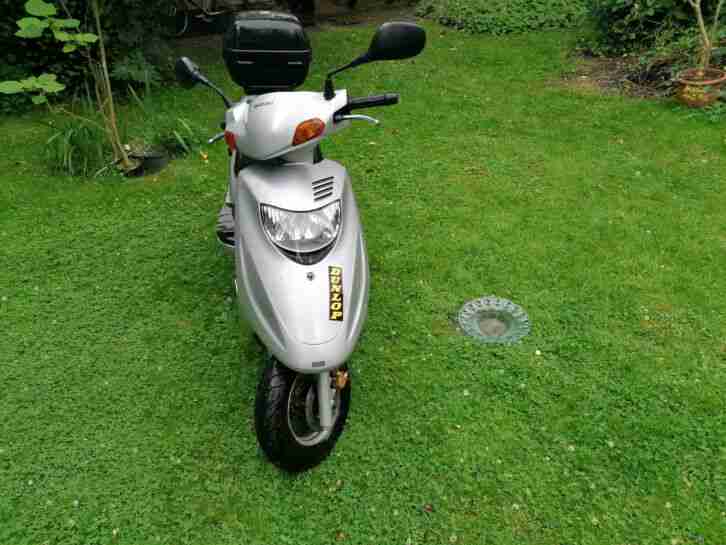 Suzuki UE 125 Bj:2008