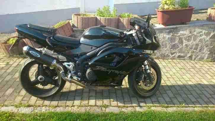 triumph daytona 955i