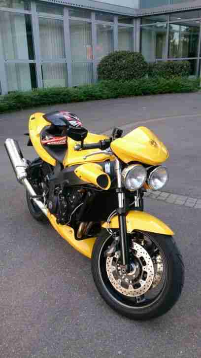 triumph speed four