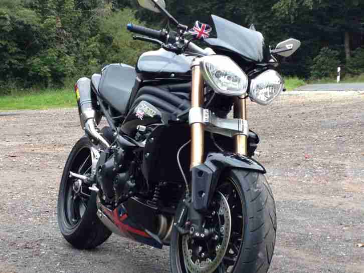 triumph speed triple 1050