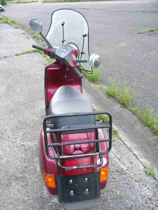 vespa cosa 200 9 kW EZ 1994 mit Topcase und Fussstütze Beifahrer und Windschild