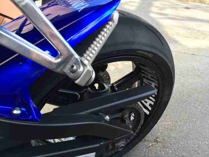 yamaha r1 RN 09