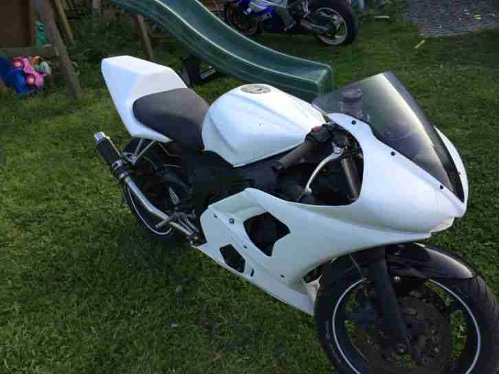 yamaha r6 track bike 2004