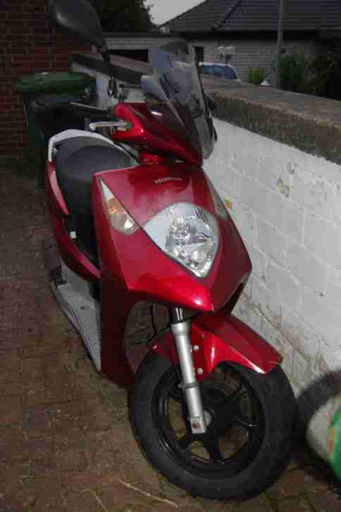 zerlegter Honda Dylan 125ccm Variomatik defekt